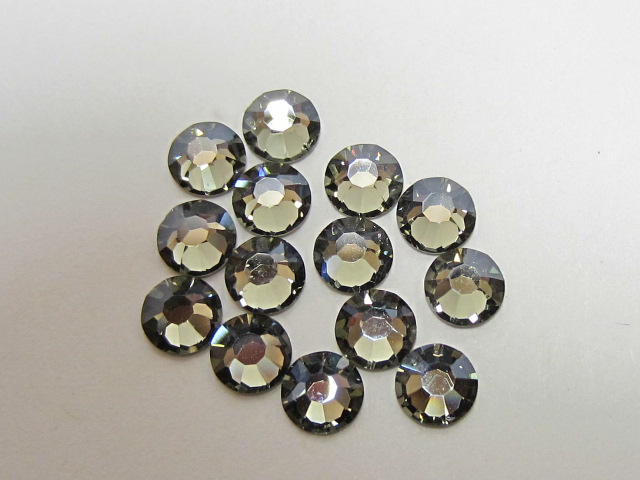 72 pcs. 20ss BLACK DIAMOND MYSTIQUE (maxima) FLATBACK PRECIOSA Rhinestones